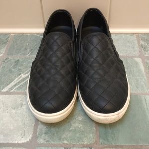 Black Steve Madden Slip-on Shoes